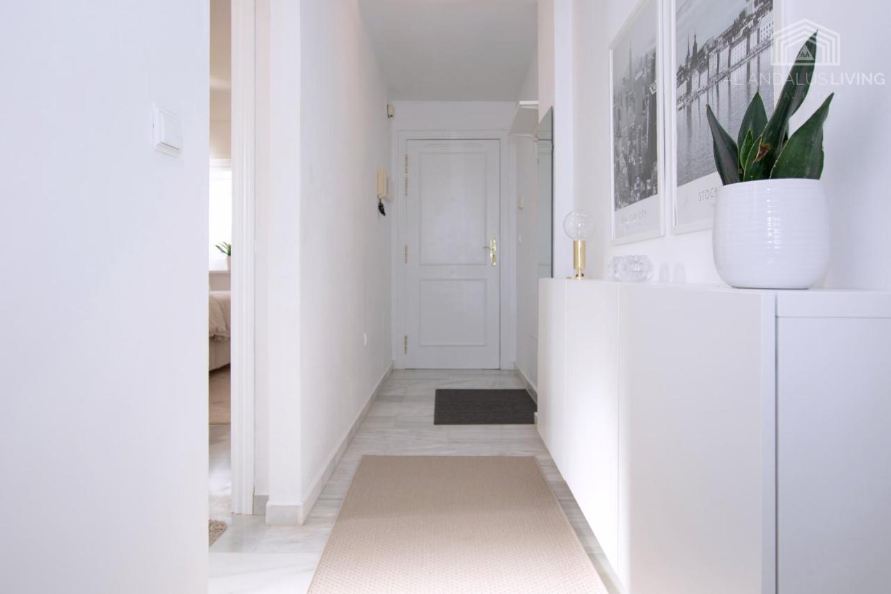 Scandinavian Style Apartment With Amazing Sea Views And South West Facing Sunny Terrace In Miraflores Walking Distance To The Beach! Малага Екстериор снимка