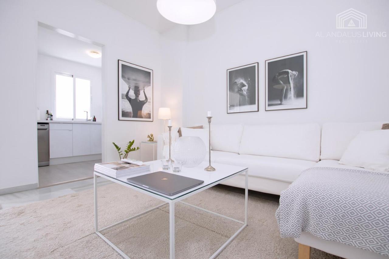 Scandinavian Style Apartment With Amazing Sea Views And South West Facing Sunny Terrace In Miraflores Walking Distance To The Beach! Малага Екстериор снимка