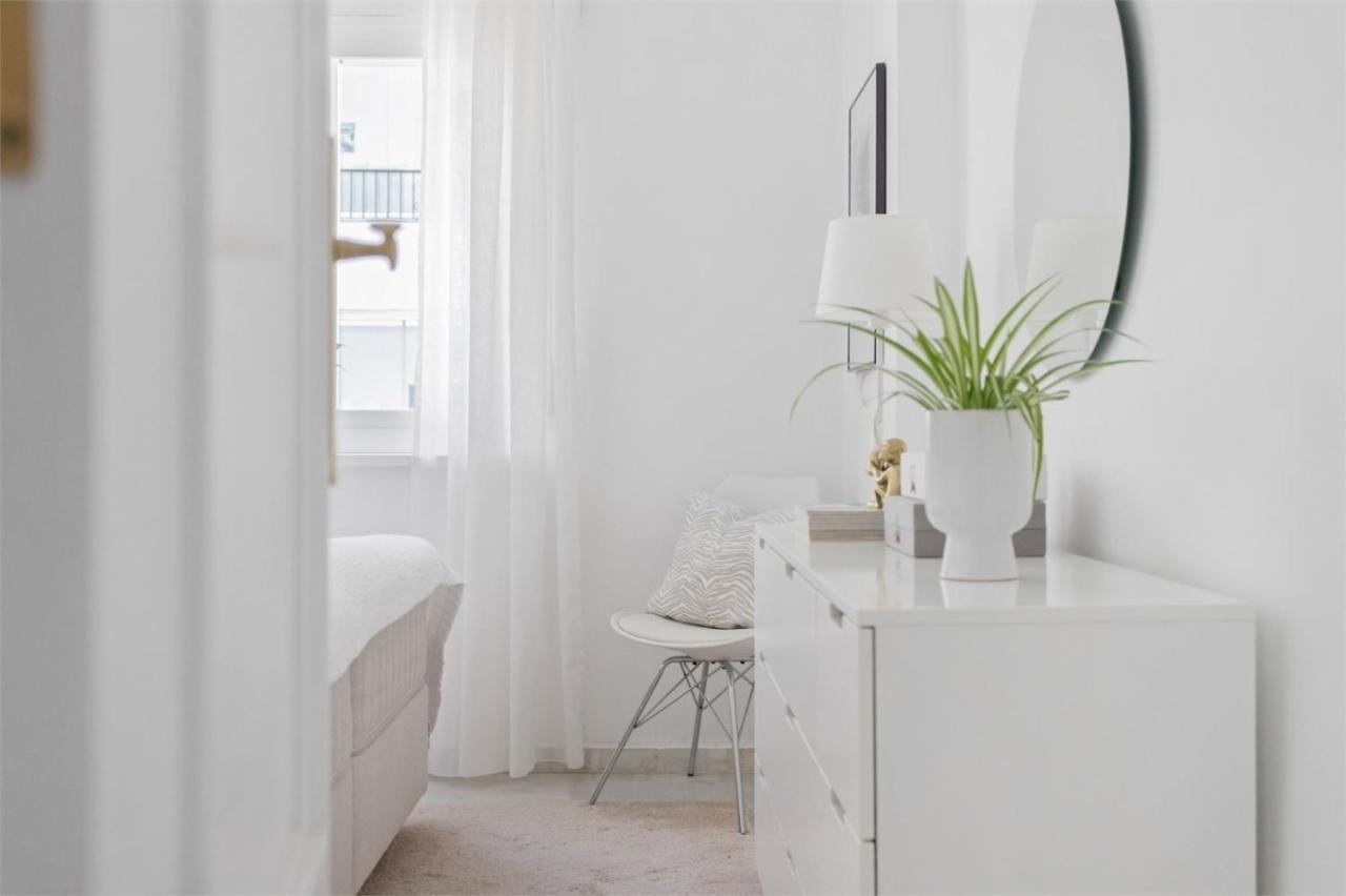 Scandinavian Style Apartment With Amazing Sea Views And South West Facing Sunny Terrace In Miraflores Walking Distance To The Beach! Малага Екстериор снимка